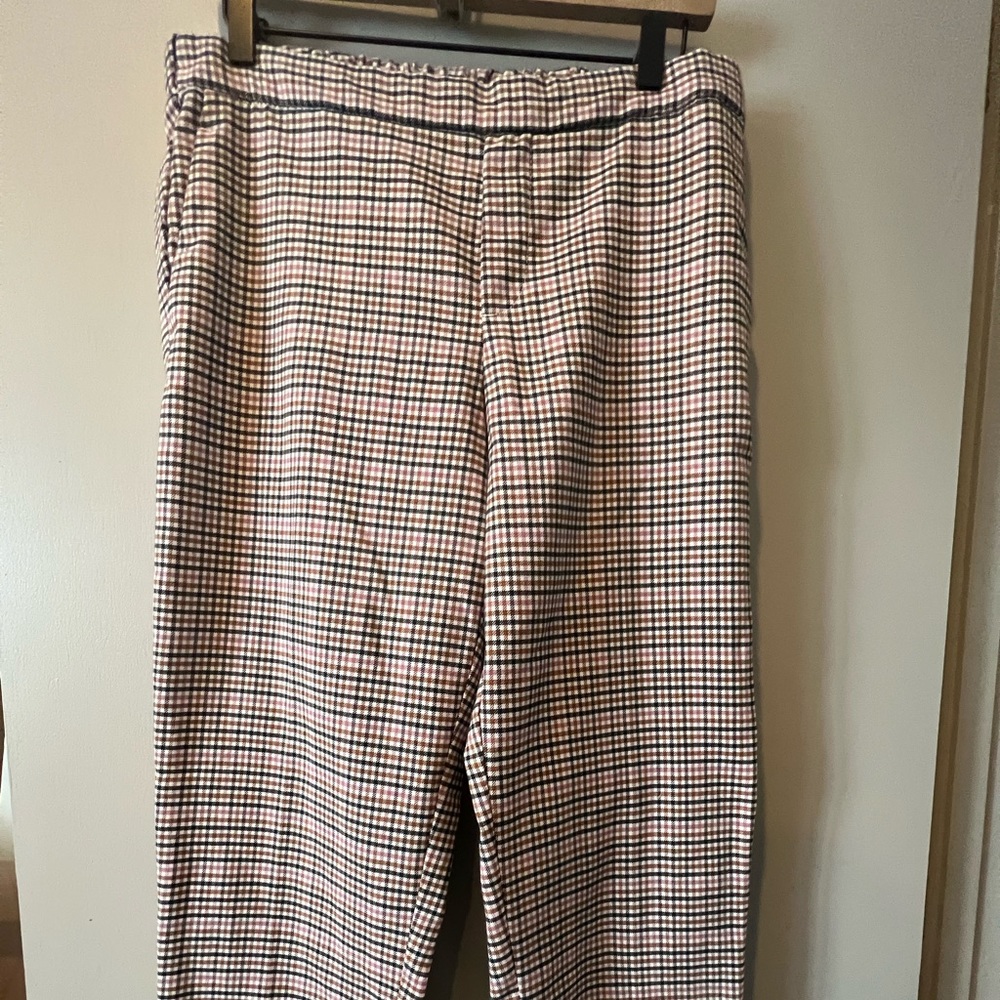 Womens Old Navy Pixie Crop Plaid Pants with Back Elastic Waistband Size 10